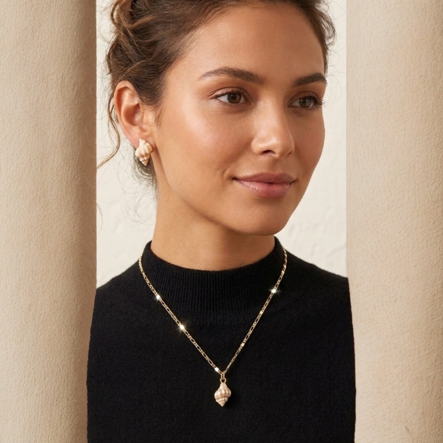 Dainty Conch Shell Necklace & Post Earrings